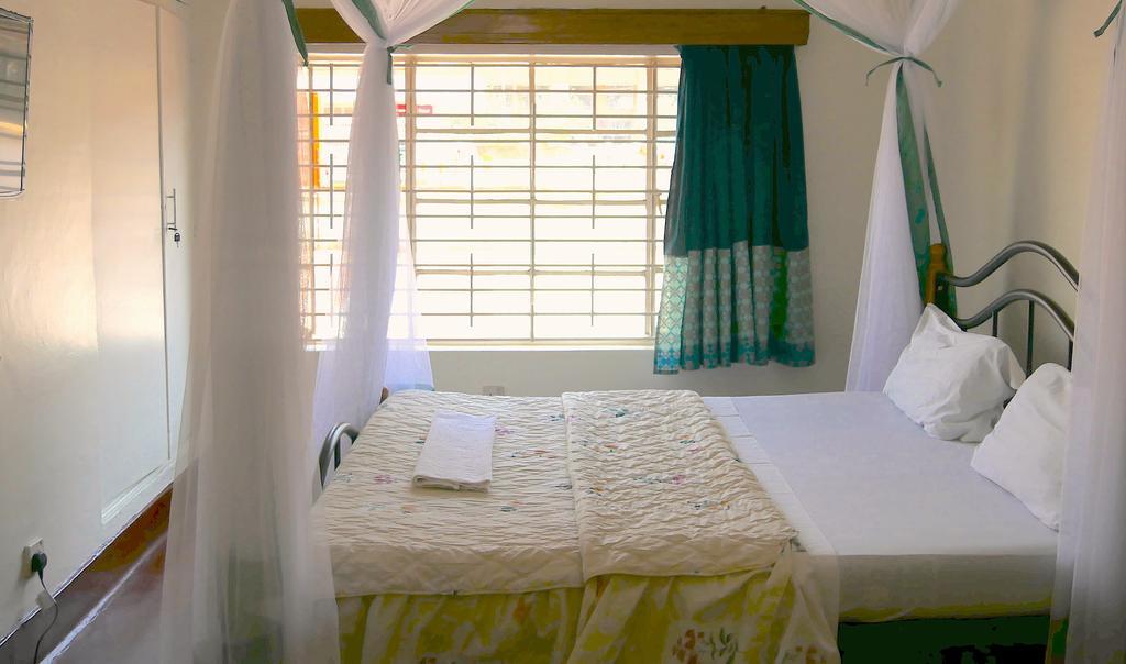 Hotel Acacia City Кампала Экстерьер фото