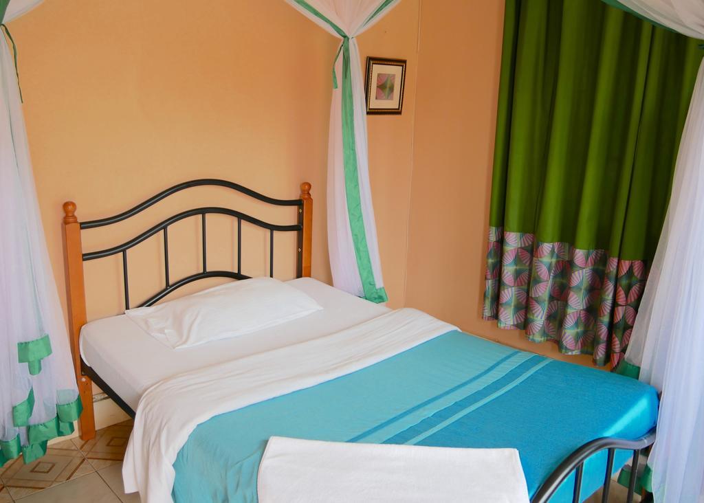 Hotel Acacia City Кампала Экстерьер фото